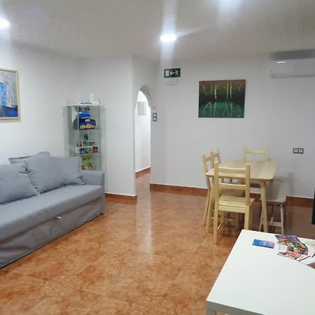 Jl Ciudad De Artes Apartment *